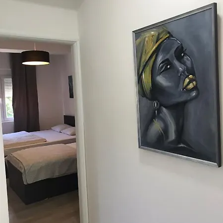 Apartment Ivi