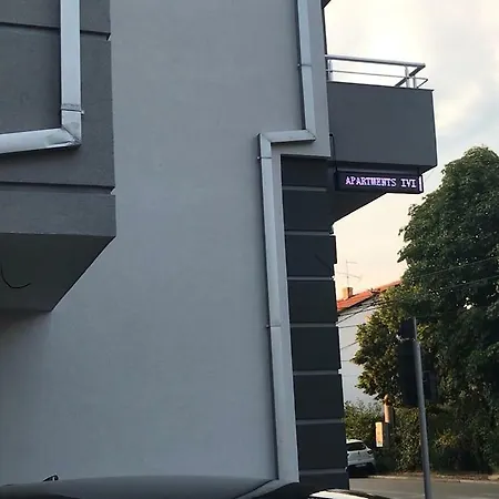 Ivi Apartment *